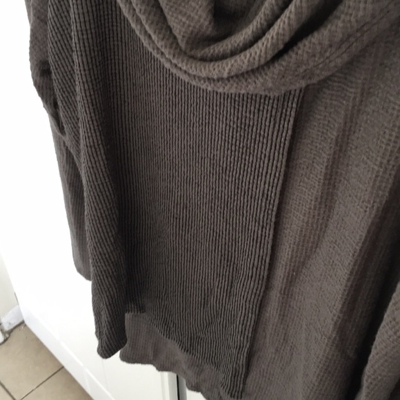 Dark gray and black accented Boutique top - Picture 3 of 5